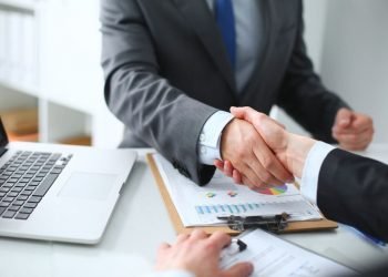 5 Guiding Steps to Pick the Best Business Lawyer