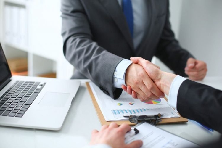 5 Guiding Steps to Pick the Best Business Lawyer