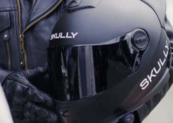 Review Of The Skully Fenix AR Helmet