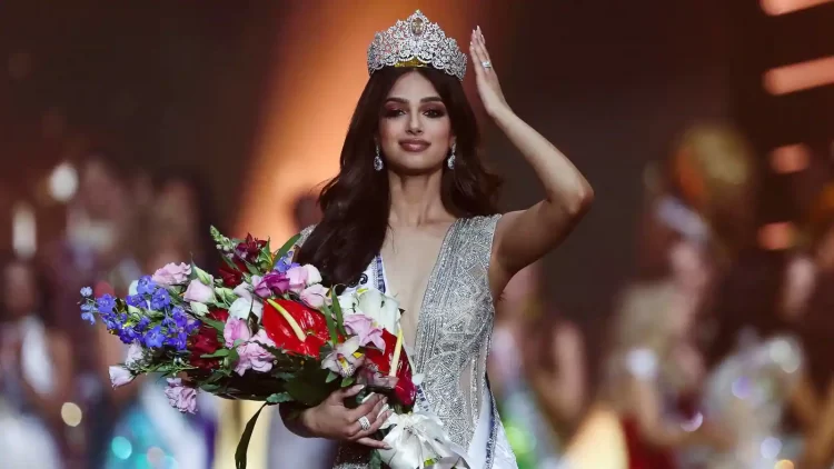 Indian model crowned as Miss Universe 2021