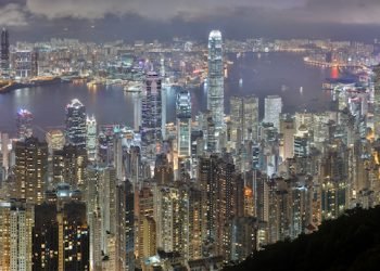 Why Does Hong Kong Attract International Businesses?