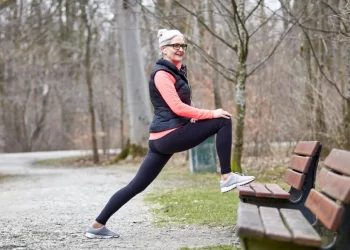 9 Natural Remedies For Knee Pain: How To Relieve Joint Aches