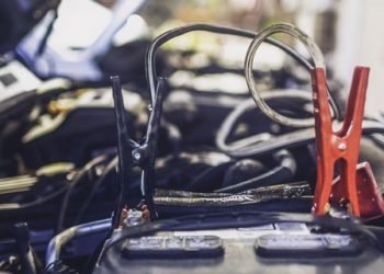 How to Save Money by Learning How to Jump a Car: A Comprehensive Guide