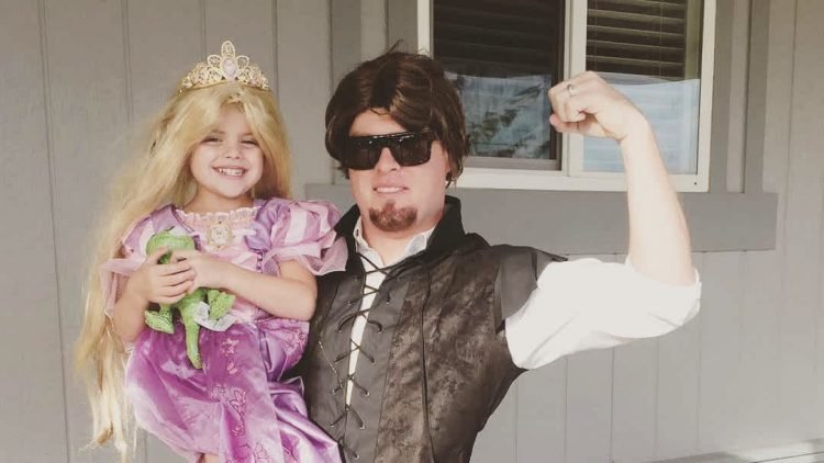 Father Daughter Costumes You Can Use This Season