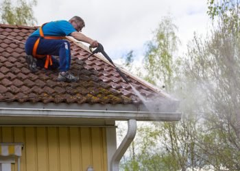 Why a Gutter Cleaning Service Is Good for Your Home