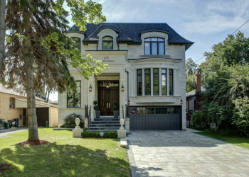 How Much Does It Cost to Replace All Windows in a House in Toronto?