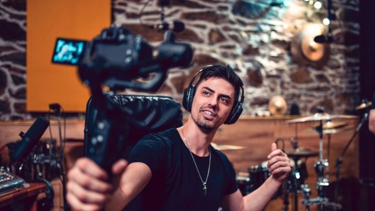 4 Tips to Create a Video with Professional Sound and Look