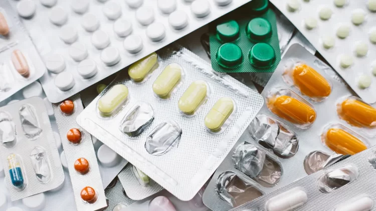 Why Natural Weight Loss Pills Are Better Than Prescription Diet Pills