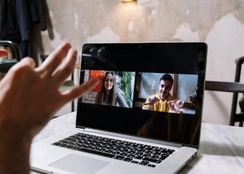 iMind.com: Choose the Right Video Conferencing Platform in India for Your Business