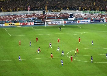 Friendly Match Reveals Bright Future for Vietnamese Soccer