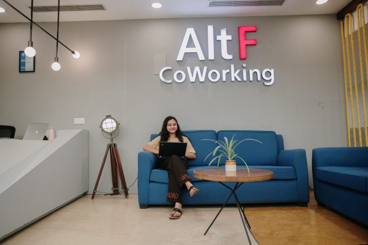 Exploring the Benefits of Coworking in Noida: A Comprehensive Guide.