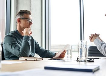 Your Guide to Choosing the Right Employment Lawyer