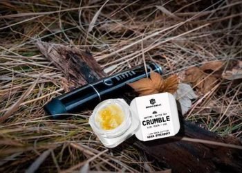 Living Resin Crumble: Exploring the Aromatic World