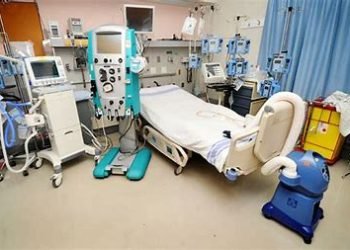 Improving Outcomes and Efficiency in Critical Care: The Role of Smart ICU Technology and Cloud Physicians