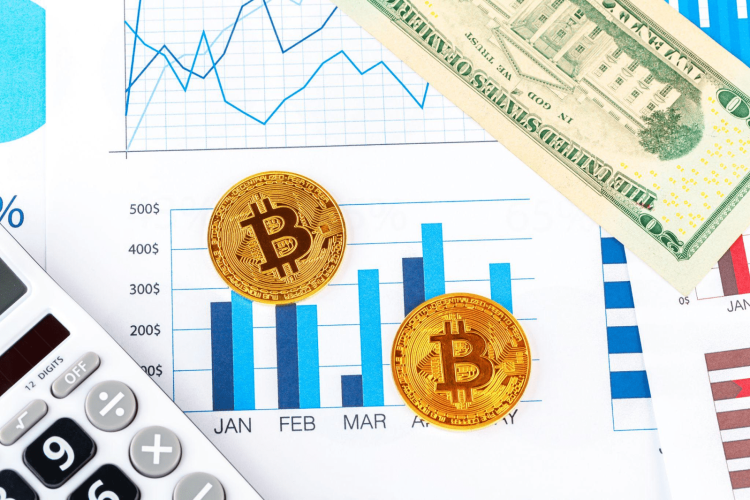 Decentralized Masters Discusses Decentralized Finance and the Wisdom of Crowds: Leveraging Collective Knowledge for Smarter Financial Decision-making