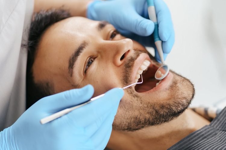 Your Comprehensive Guide to Finding the Best Dentists in Toronto and Richmond Hill