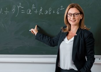 How To Select A Good Maths Teacher For Your Middle-Schooler