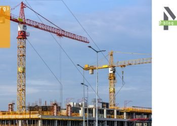 Navigating Challenges: Construction Project Management Insights