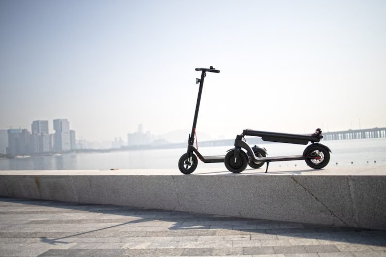 Choosing the Right Electric Scooter: A Guide for Riders with a Bit More Weight