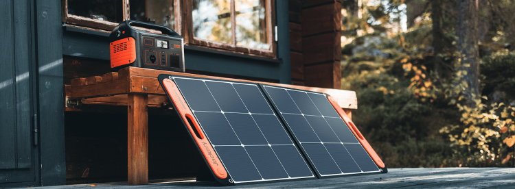Top 5 Christmas Presents and Why a Solar Generator Should Be on Your List