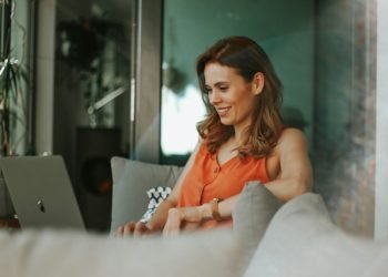 What does HR software do, and do you really need it?