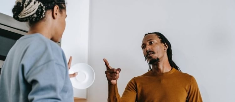 Dealing With Domestic Violence: 4 Effective Solutions