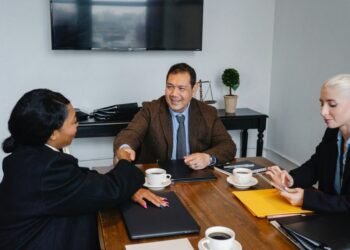 Understanding Dual Agency: Pros and Cons