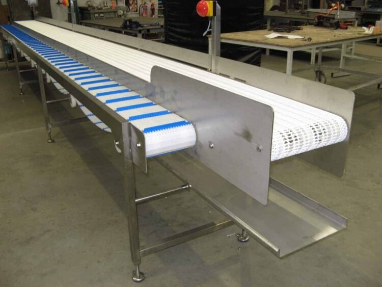 What are the main types of conveyor belts?