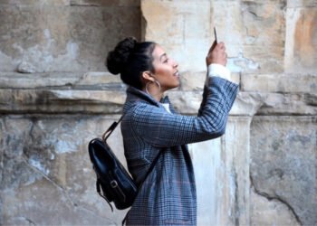 Influencer Rates: 5 Things to Help Marketers Budget