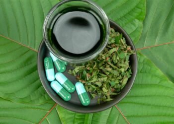 A Detailed Guide to the Benefits and Effects of Pure Kratom Capsules