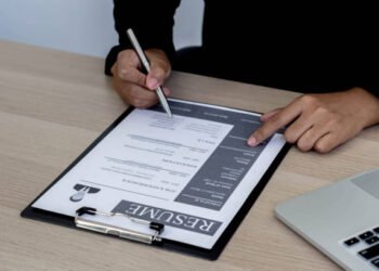 8 Steps for Writing a Powerful CV With No Experience