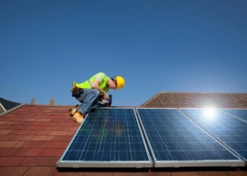 From Installation to Cleaning: 4 Things Included in a Solar Maintenance Service