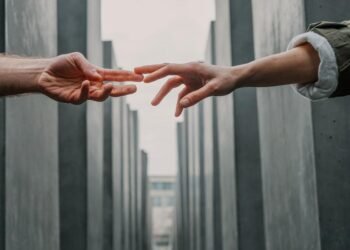 The Science of Social Connection: Meaningful Relationships & Mental Health