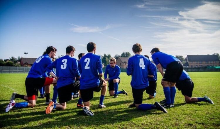 How to Stay Updated on Your Favorite Sports Teams