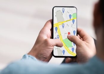 Ensuring Child Safety: FamiSafe’s Cell Phone Location Tracking Explained