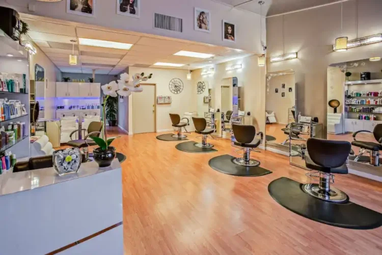 6 Best Tips for Working in a Beauty Salon