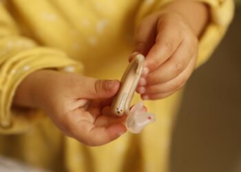 5 Signs Hearing Aids are Right for You