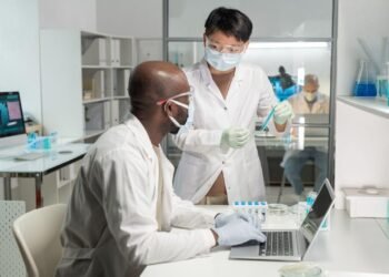 Steven Bauer Examines the Benefits of Female Bio-identical Hormone Replacement Therapy