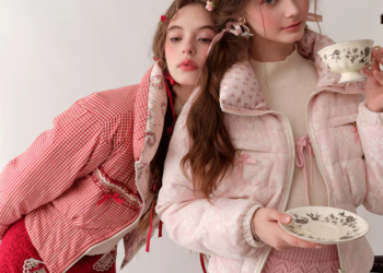 Two-Sided, Light & Warm – Ultra-Light Down Jacket