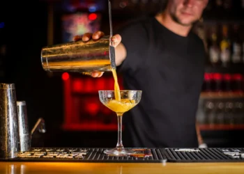 Why Hiring a Bartender Enhances Guest Satisfaction at Events