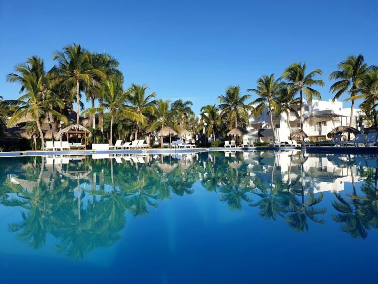 John Munro on Building Bridges in Hospitality: The Power of Networking in the Hotel Industry