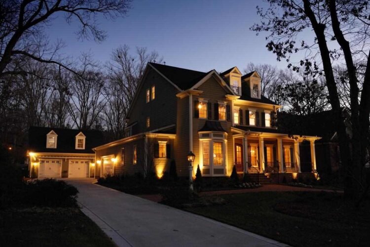 Top 5 Outdoor LED Lights for Homeowners: Which One is Right for You?