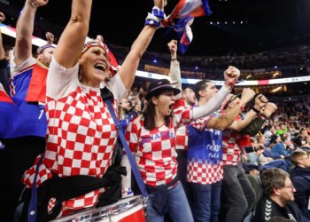 How Sports Broadcasts Bring Fans Closer to the Action