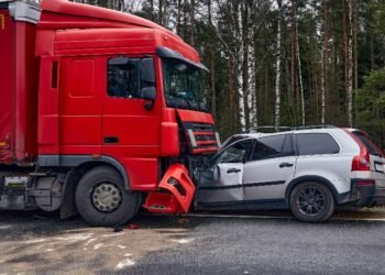 Can You Recover Lost Wages if a Truck Accident Leaves You Unable to Work?