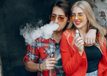 Vaping in Cold Weather: How to Keep Your Device Working Smoothly