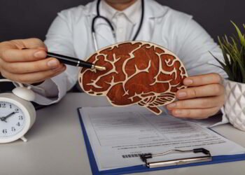 What are the benefits of consulting the paediatric neurology doctors in India?