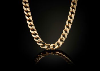 How to Open a Cuban Link Chain Like a Professional