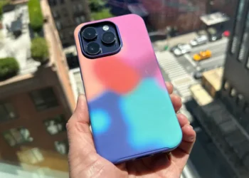 The Ultimate 2025 iPhone Color Guide: Express Yourself With Creative Cases