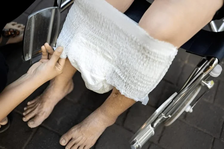 Hygiene Tips for Women Travelling with Adult Diaper Pants