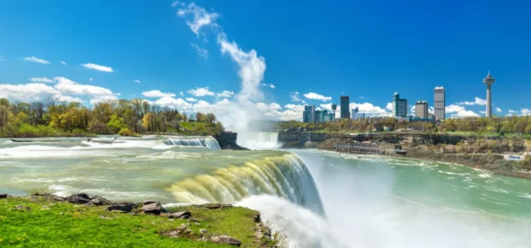 Staying Connected with Ease: The Role of eSIM in Canada